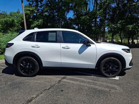 Certified 2024 Honda HR-V Sport image 7