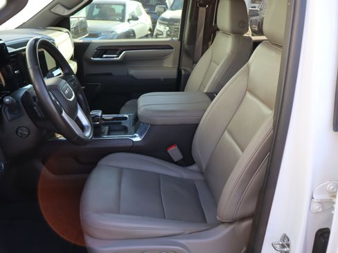 Used 2024 GMC Sierra 1500 SLT w/ SLT Premium Plus Package image 20