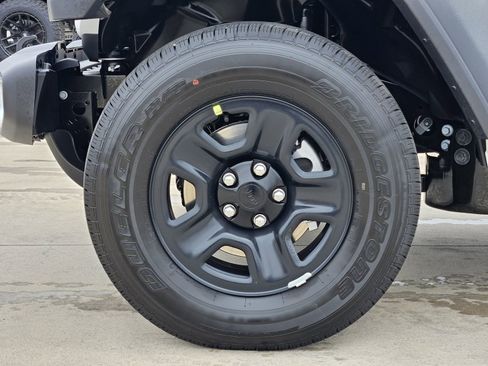 New 2026 Jeep Gladiator Sport image 12