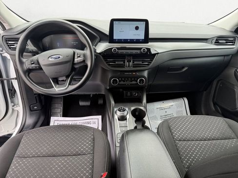Used 2025 Ford Escape Active AWD/4WD image 10