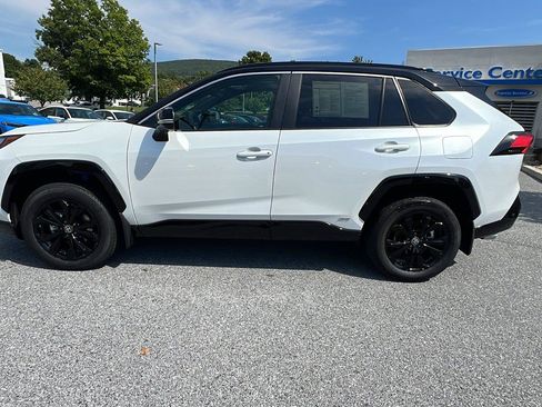 Used 2025 Toyota RAV4 XSE w/ Advanced Technology Package AWD/4WD image 7
