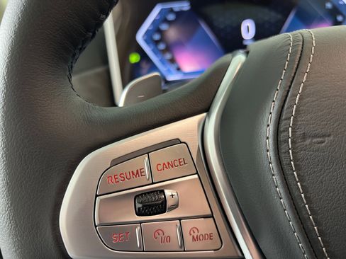 Used 2026 BMW X7 xDrive40i image 18