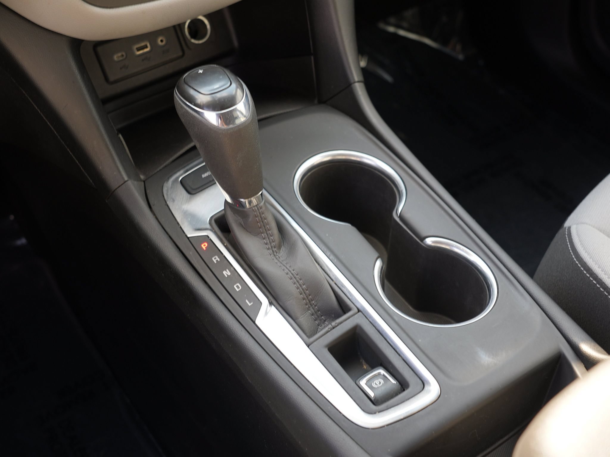 Used 2020 Chevrolet Equinox LS AWD/4WD image 24