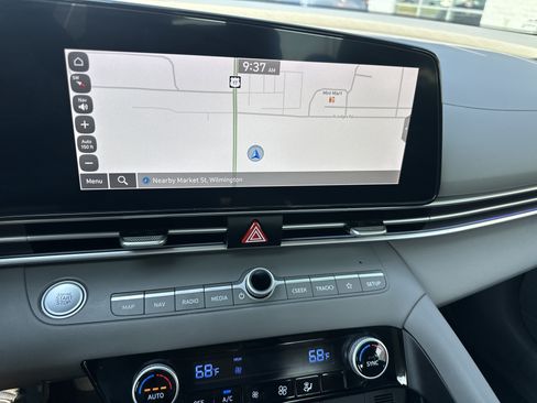 Used 2024 Hyundai Elantra SEL FWD image 17