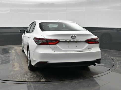 Used 2024 Toyota Camry LE image 6