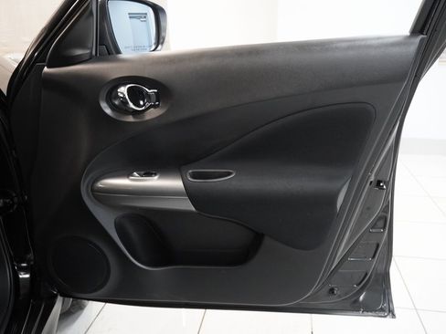 Used 2016 Nissan Juke S image 30