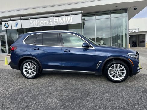 Certified 2022 BMW X5 sDrive40i w/ Premium Package image 9