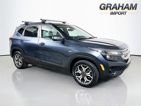 Used 2021 Kia Seltos EX AWD/4WD image 1