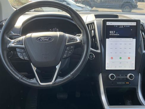 Used 2023 Ford Edge SEL image 18