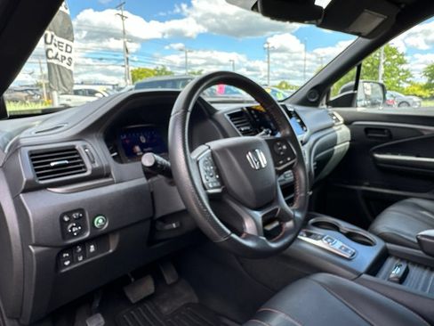 Used 2023 Honda Passport TrailSport image 46