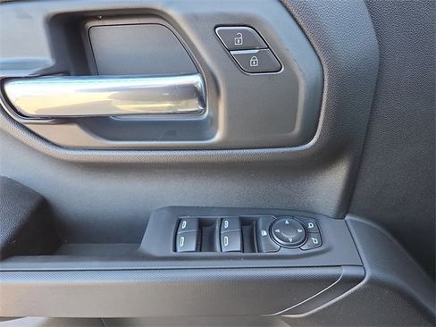 New 2026 Chevrolet Silverado 1500 Custom image 9