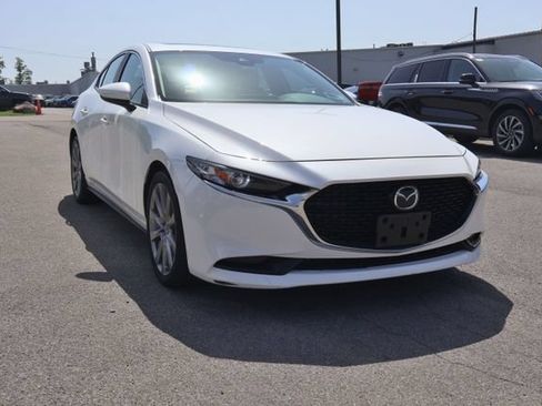 Used 2023 MAZDA MAZDA3 s FWD image 5