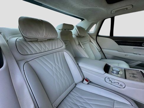 Used 2023 Genesis G90 3.5T AWD/4WD image 30