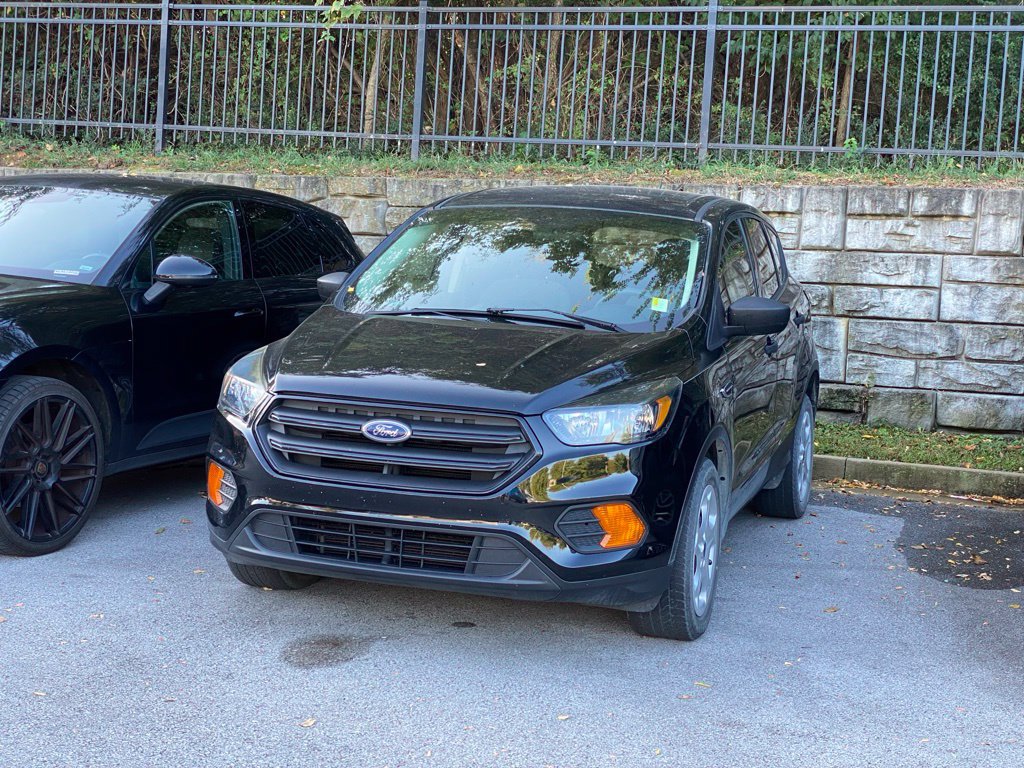 Used 2019 Ford Escape S FWD image 3