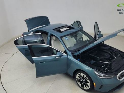 Used 2026 BMW 530i RWD image 83