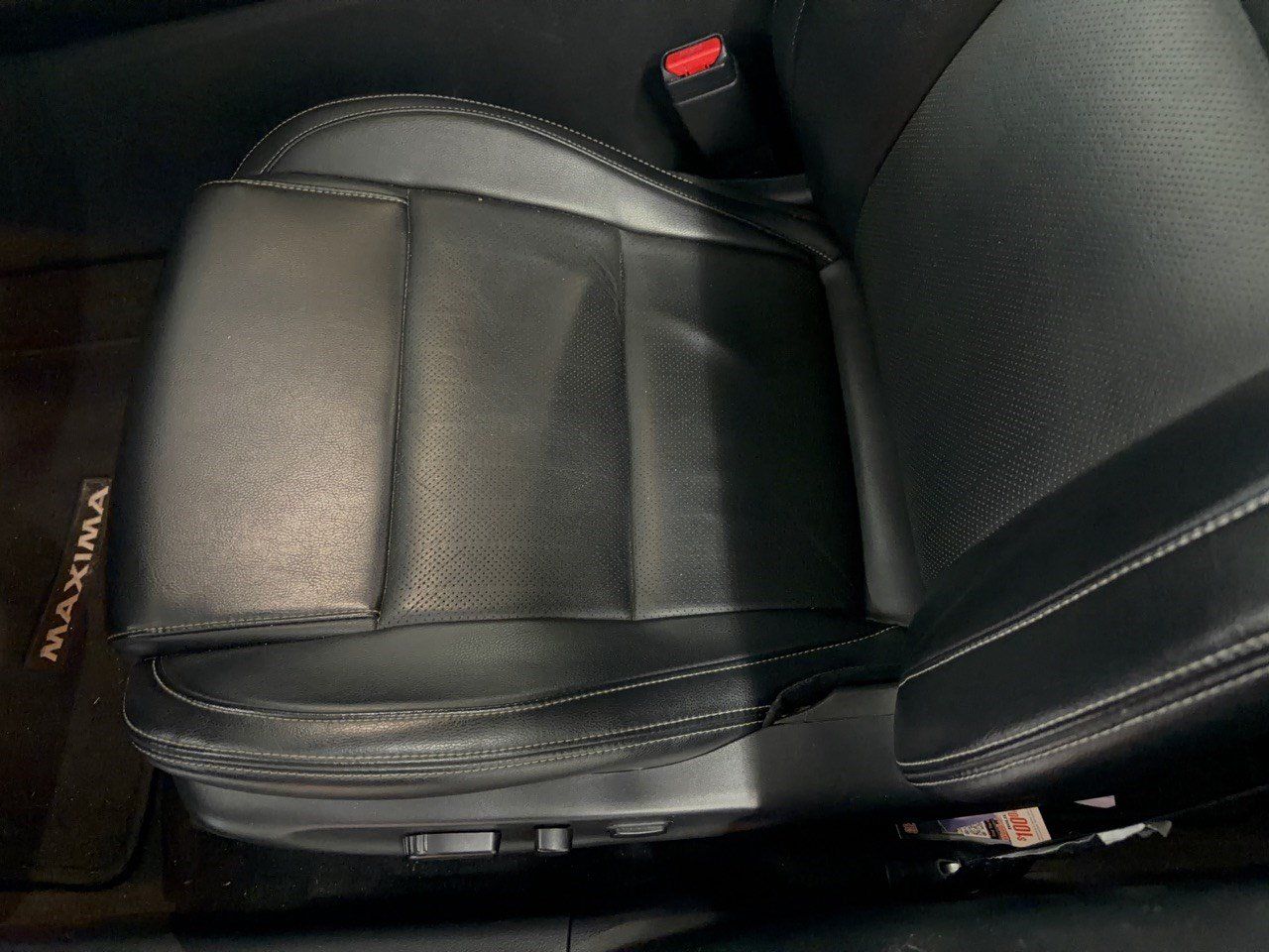 Used 2022 Nissan Maxima SV w/ Floor Mat Group FWD image 16
