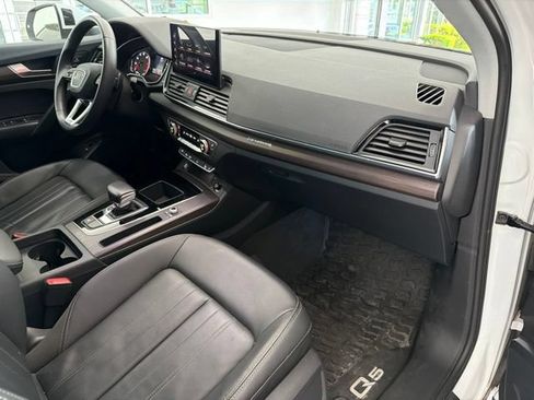 Used 2023 Audi Q5 2.0T Premium w/ Convenience Package AWD/4WD image 13