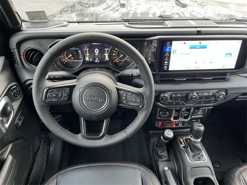 New 2026 Jeep Gladiator Mojave image 12