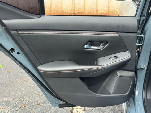 Used 2025 Nissan Sentra SR w/ SR Premium Package FWD image 37