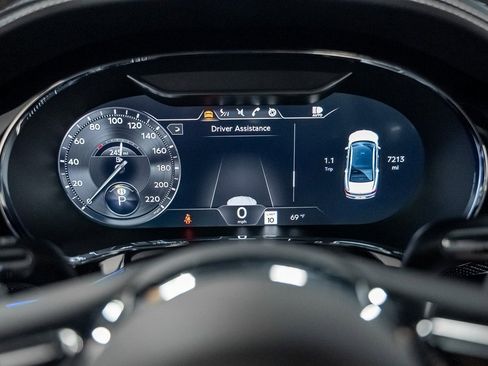 Used 2023 Bentley Flying Spur W12 image 47