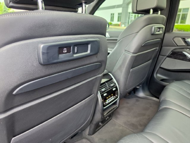 Used 2021 BMW X7 M50i AWD/4WD image 49