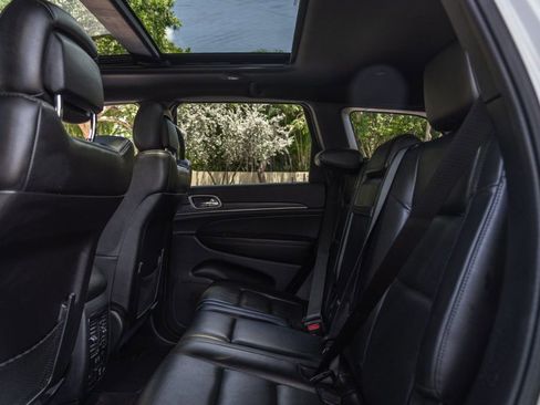 Used 2020 Jeep Grand Cherokee Limited w/ Luxury Group II RWD image 21