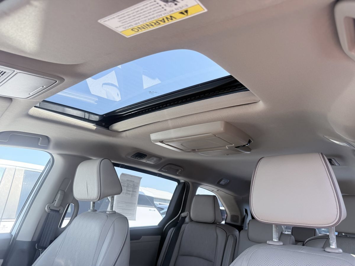 Used 2021 Honda Odyssey Elite image 15