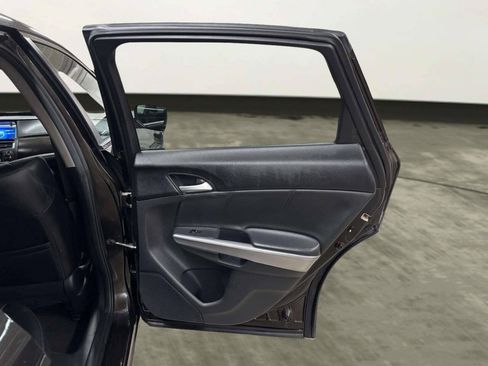 Used 2014 Honda Crosstour EX-L image 17
