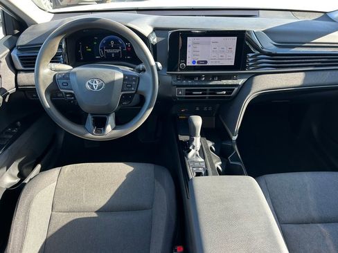 Used 2025 Toyota Camry LE FWD image 16