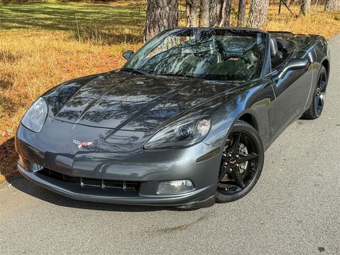 Used 2013 Chevrolet Corvette Convertible image 9