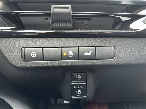 Used 2025 Nissan Murano SL AWD/4WD image 17