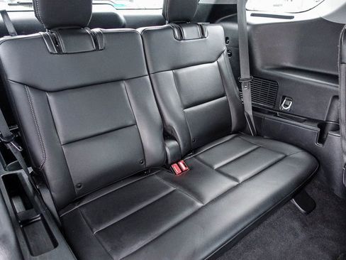 Used 2023 Ford Explorer XLT w/ Equipment Group 202A image 13