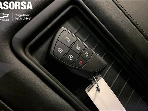 Certified 2024 Chevrolet Suburban High Country w/ Advanced Technology Package AWD/4WD image 10