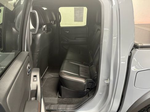 Used 2023 Nissan Frontier PRO-4X w/ Pro-4X Premium Package AWD/4WD image 12