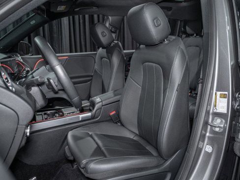 Certified 2023 Mercedes-Benz EQB 350 4MATIC SUV w/ Exclusive Package image 11