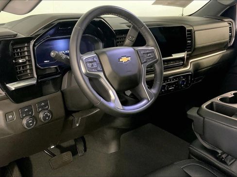Used 2024 Chevrolet Silverado 1500 LT image 14
