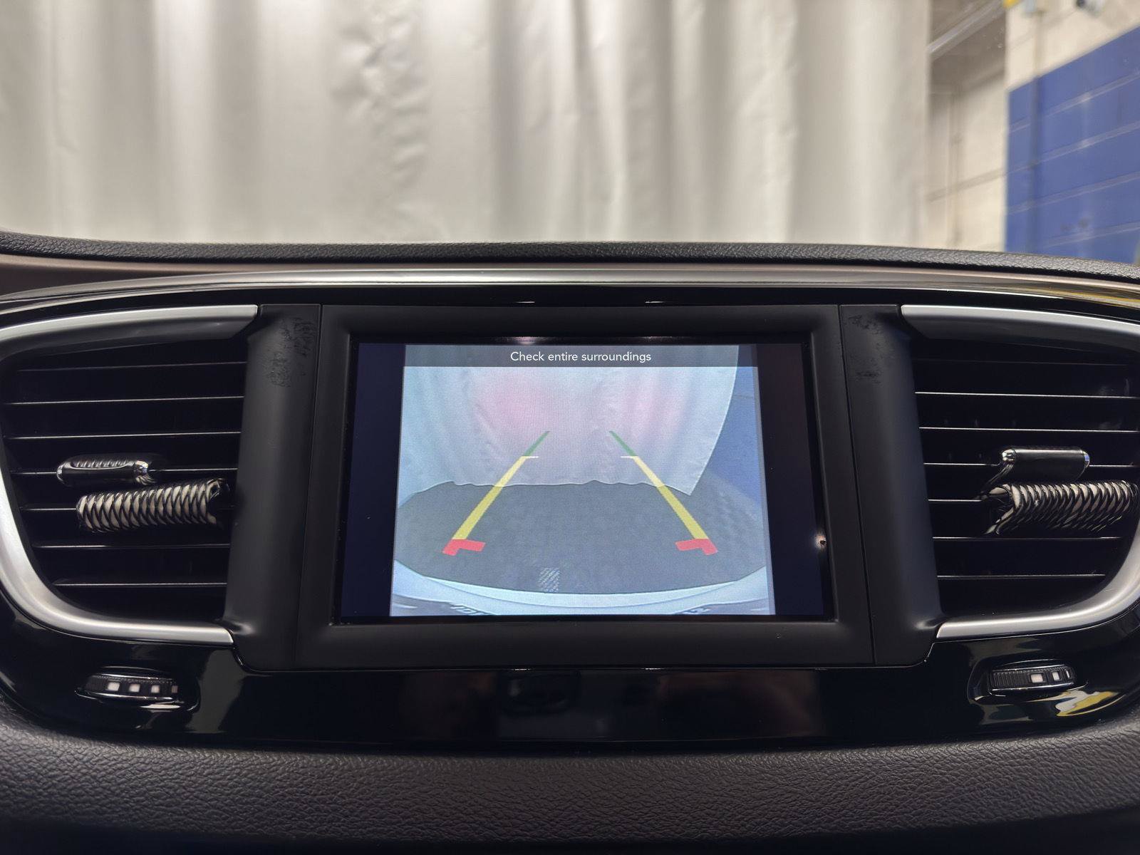 Used 2021 Chrysler Voyager Lxi FWD image 20