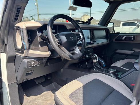 Used 2022 Ford Bronco Wildtrak AWD/4WD image 12