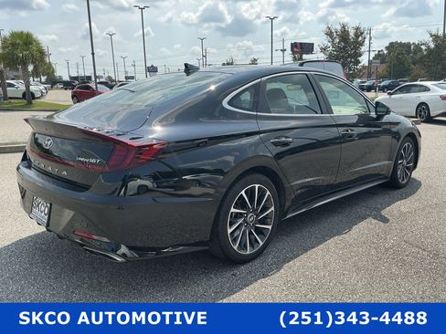 Used 2023 Hyundai Sonata Limited w/ Preferred Accessory Package FWD image 5