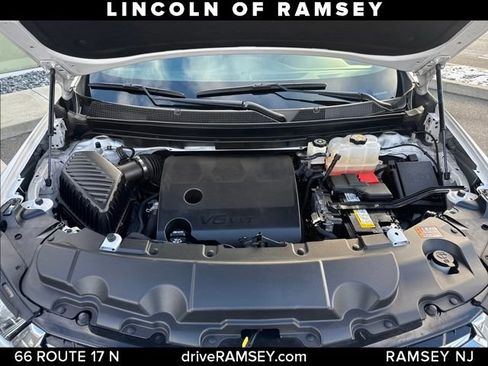 Used 2022 Chevrolet Traverse Premier w/ LPO, Floor Liner Package image 29