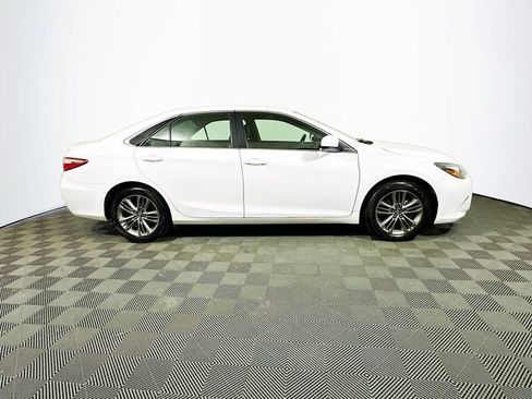 Used 2017 Toyota Camry SE FWD image 9