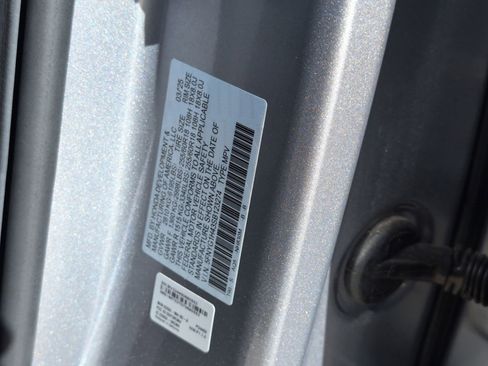 Used 2025 Honda Pilot EX-L image 22