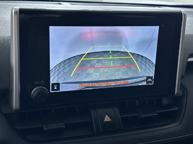 Used 2024 Toyota RAV4 LE AWD/4WD image 15