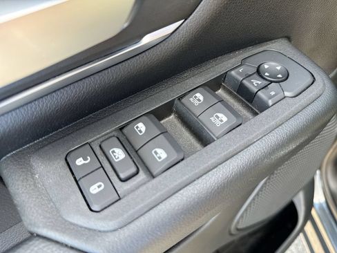 Used 2025 RAM 1500 Big Horn AWD/4WD image 13