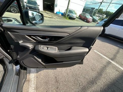 Used 2020 Subaru Outback Limited image 29