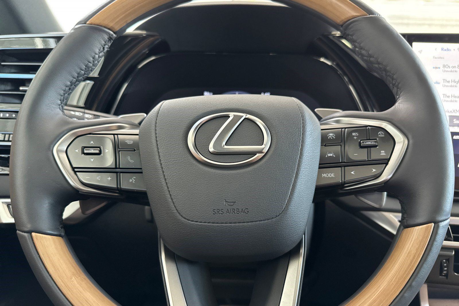 Certified 2026 Lexus RX 350h w/ Convenience Package AWD/4WD image 30