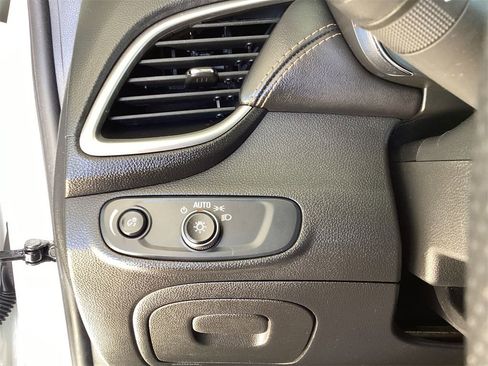 Certified 2022 Chevrolet Trax LS w/ Tint and Cruise Package image 17