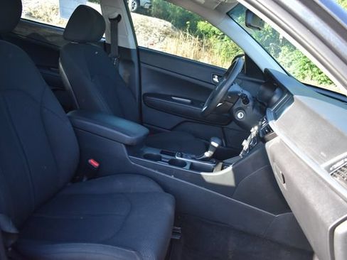Used 2020 Kia Optima LX FWD image 12