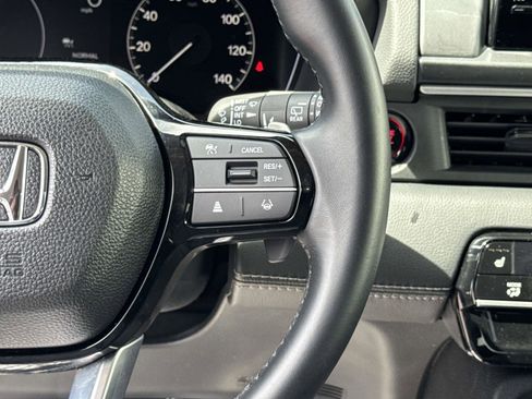 Certified 2025 Honda Pilot EX-L image 8