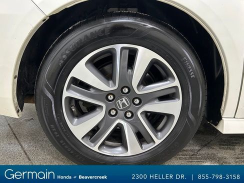 Used 2016 Honda Odyssey Touring Elite image 10